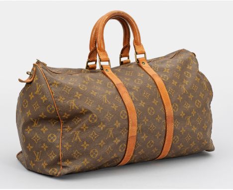 Vintage-Reisetasche "Keepall" von LOUIS VUITTONaus den 1980er JahrenMonogram-Canvas und helles Leder mit gelben Nähten. Bombi