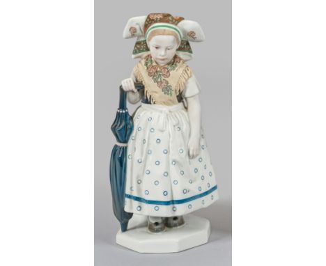 Jugendstil-Figur "Spreewälder Kind mit Schirm".OriginaltitelAuf oktogonalen Sockel stehendes Kind mit Regenschirm in Spreewäl