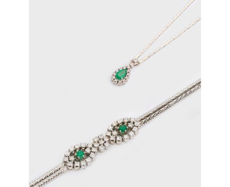 Smaragd-Brillant-Collier und ArmbandWeißgold, gest. 750. Besetzt mit 2 Smaragden von 0,40 ct. bzw. Smaragdtropfen von 1,00 ct