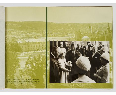 Historisch bedeutendes Album "Visit of Her Majesty QueenElisabeth in Stuttgart May 24th 1965". OriginaltitelEins von wenigen,