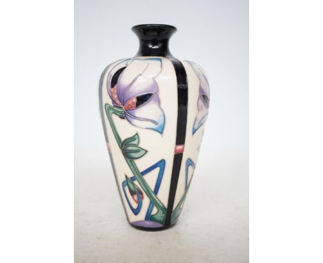 Moorcroft 6'' homage vase R Bishop 