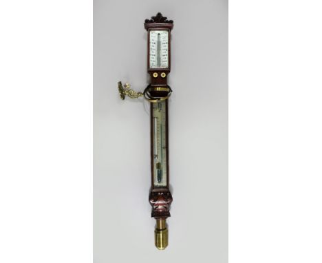 Barometer, England, Ende 19. Jh., Eichengehöuse, Hersteller: John Poole, L. 97 cm, B. 12 cm, T. 5 cm. Guter, altersbedingter 