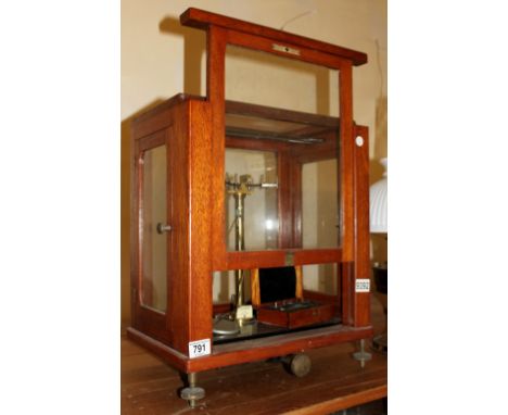 Oak cased and glazed set of vintage scientific scales marked W & J Ltd, Birmingham and F.E.Becker Co, London