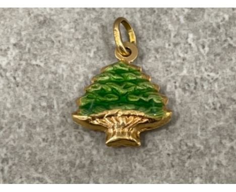 18ct gold enamel Forest tree pendant/charm 2.1g