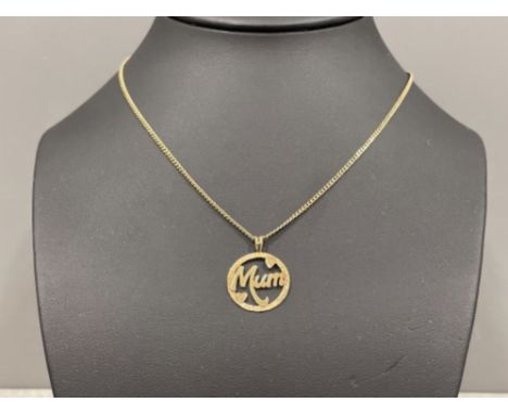 9ct gold Mum pendant and chain 3.9g