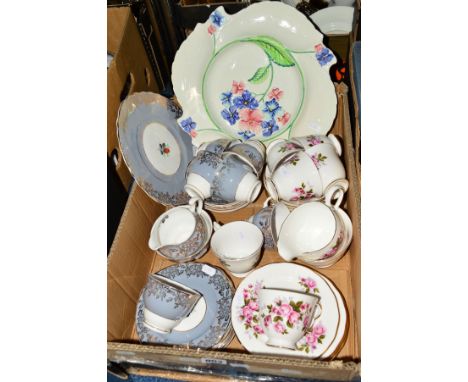 A CARLTON WARE 'AUSTRALIAN DESIGN' DECORATIVE PLATE with Queen Anne china part tea service pattern 8575, six cups, six saucer