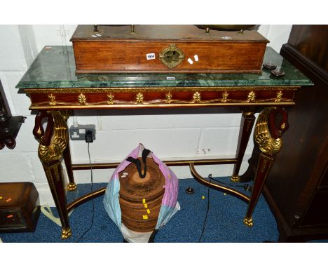 A REPRODUCTION CONTINENTAL MAHOGANY AND GILT CONSOLE TABLE with a green veined marble top, swan decorated uprights on a stret