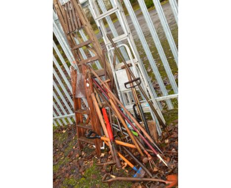 TWO ALUMINIUM STEP LADDES AND TWO WOODEN STEP LADDERS together with various garden hand tools (10+)
