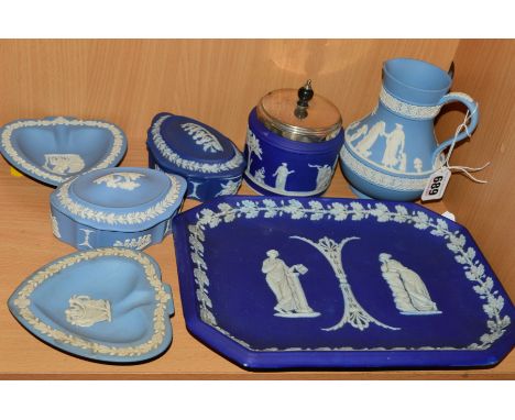 A GROUP OF WEDGWOOD JASPERWARES, to include pale blue jug and three trinkets, and dark blue tray, covered preserve pot with p