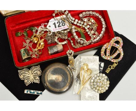A SELECTION OF JEWELLERY, to include a paste bangle, necklace and two brooches, two thimbles, a filigree butterfly brooch, a 