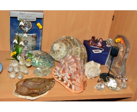 A COLLECTION OF DECORATIVE ITEMS, to include a Swarovski Butterfly, Owl and boxed Swarovski Elements purse hook with compact,