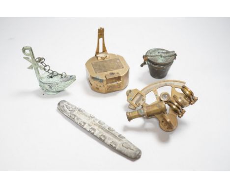 A set of cup weights, a modern level and compass and two other items (5)