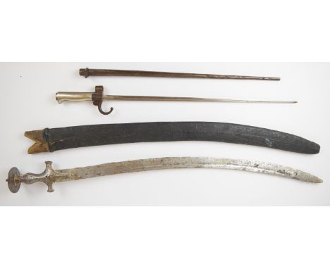 French 1886 pattern Lebel bayonet with downswept quillon, button catch, 52cm cruciform blade and scabbard, together with an I
