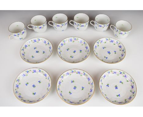 Herend teaware with enamelled floral decoration, 12 pieces