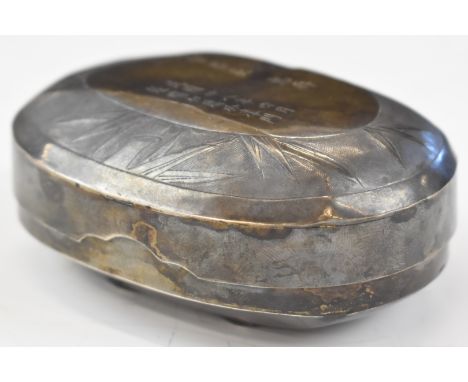 Chinese silver cricket or similar box, with inscription to lid dated 1919 and Chinese silver marks to base, length 9.5cm, wei
