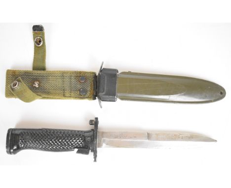 American style M5 bayonet with 17cm blade and scabbard.&nbsp;PLEASE NOTE: WE ARE NOT ABLE TO OFFER OUR USUAL POSTAGE SERVICE 