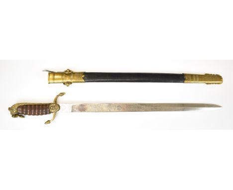 Royal Navy midshipman's dirk / short sword with lion head pommel, fouled anchor motif to cross guard, leather covered grip, 4
