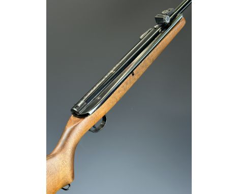 Webley Osprey .22 side-lever air rifle with semi-pistol grip, sling mounts and adjustable sights, serial number U432.&nbsp;PL