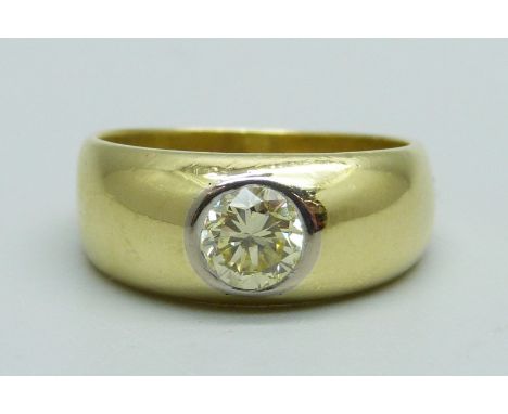 An 18ct gold, yellow diamond set ring, approximately 0.6 to 0.7ct diamond weight, 6.2g, M 