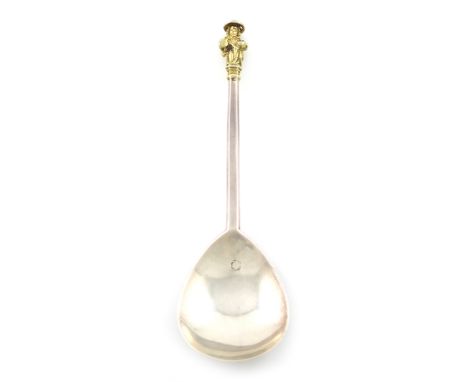 A James I silver Apostle spoon, St. Matthew, by William Cawdell, London 1607, fig-shaped bowl, faceted tapering stem, gilded 