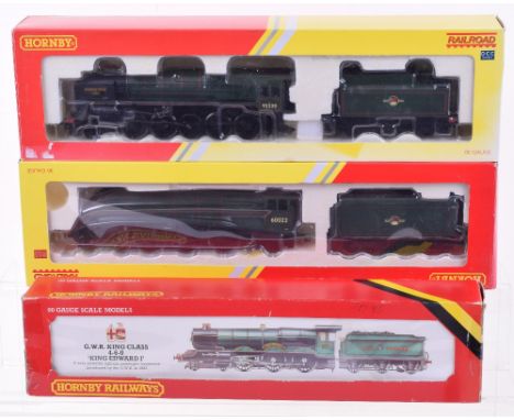 Three Hornby Railways 00 Gauge Boxed Locomotives, R.078 G.W.R. 4-6-0 King Edward I (one end flap of box missing), R2784X BR C