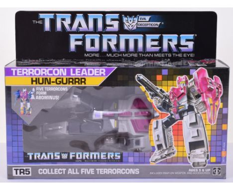 Boxed Hasbro G1 Transformers TR5 Terrorcon Leader ‘Hun-Gurr’ 1986 issue, transforms from two headed monster to robot and back