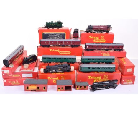 Quantity of H0/ 00 Gauge Hornby Locomotives, Rolling stock and accessories  including boxed 2x R3.D Goods Train Sets, with Cl