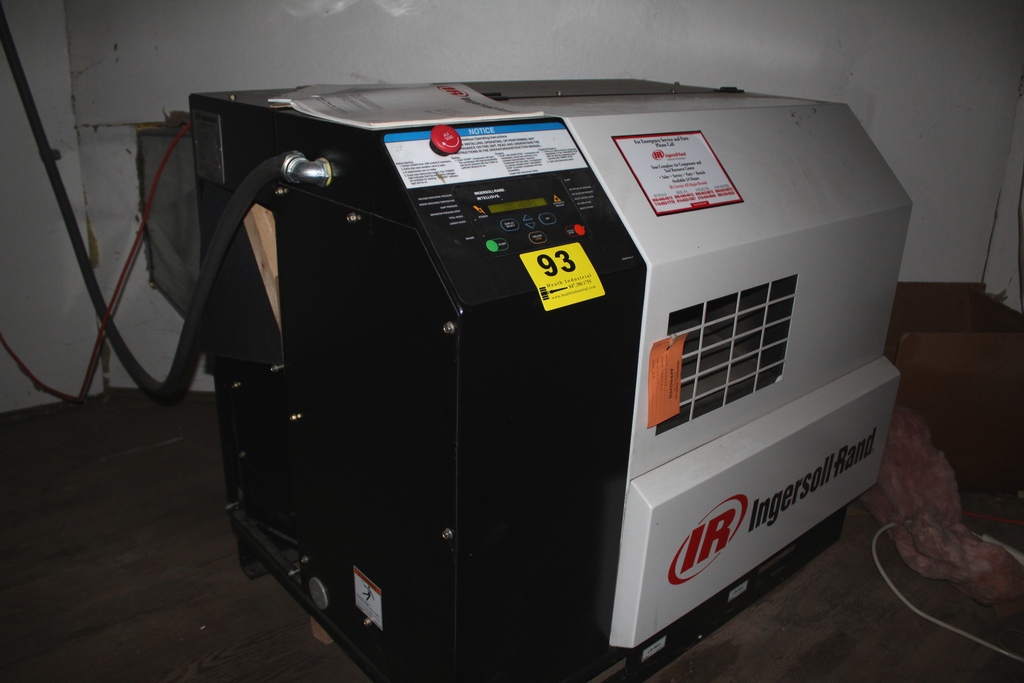 INGERSOLL RAND MODEL SS4EP20 20 HP ROTARY SCREW AIR COMPRESSOR