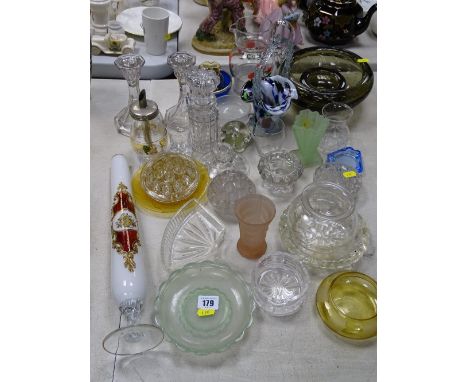 Mixed quantity of vintage glassware including Whitefriars style bowls