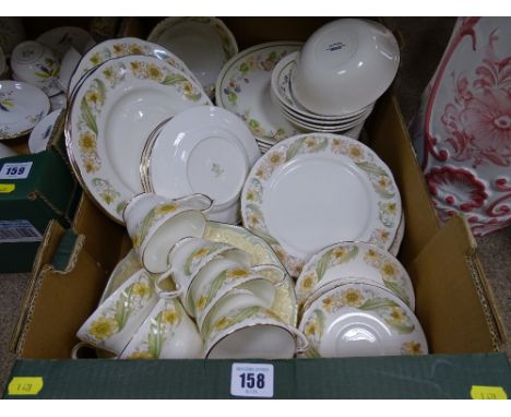 Duchess 'Greensleeves' part teaset and a mixed quantity of modern and vintage dinner and sandwich plates