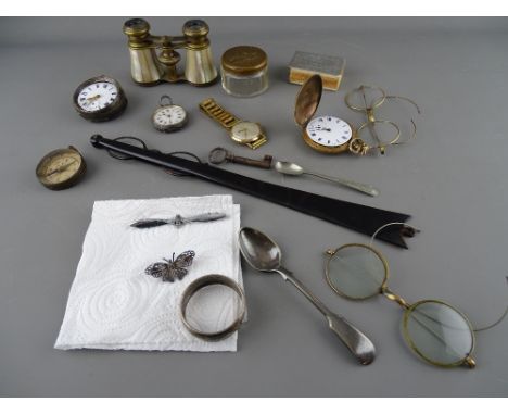 Mixed collectables including a tortoiseshell set of lorgnettes, two vintage pairs of spectacles, three pocket watches, silver