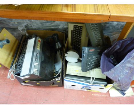 Parcel of vintage electric equipment including a Sanyo portable radio, Ferguson reel to reel player, small desk lamp, a pair 