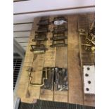 Lot d'items en laiton etc