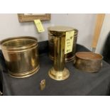 Lot d'items en laiton