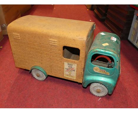 A large scale pressed steel model of a Triang horse transporter