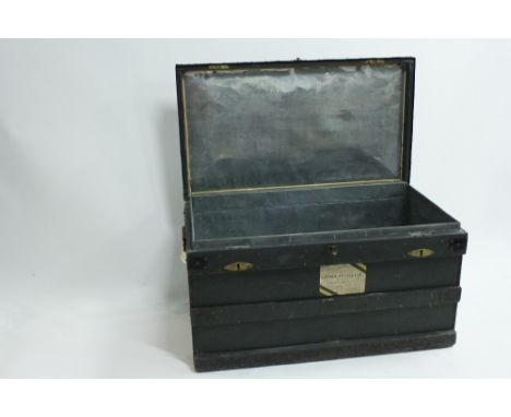 A large 20th century zinc lined travelling trunk, 54cm high, 99cm long, 56cm deep