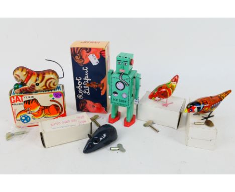 Schylling, Blic, Other - 5 x boxed and postage boxed tinplate models - Lot includes 2 x tinplate birds with wind-up keys. A t