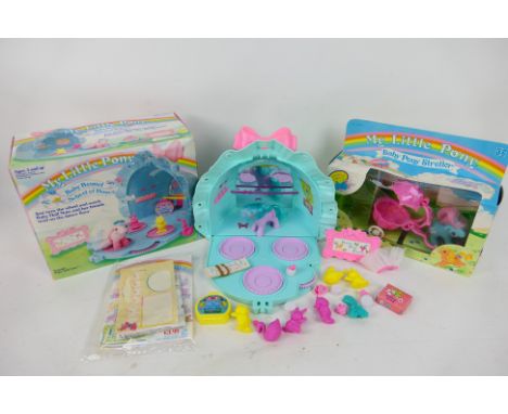 Hasbro - My Little Pony - 2 x boxed sets, Baby Bonnet School Of Dance dated 1987 with Baby Half Note pony # 4888 and Baby Pon