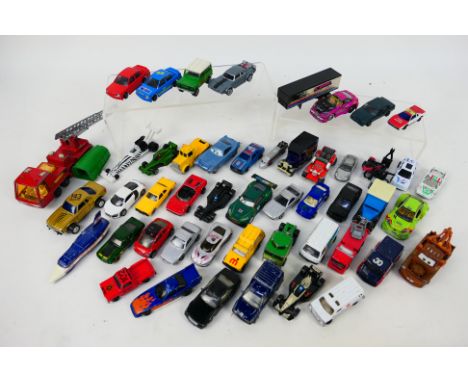 Corgi, Matchbox, Welly, Mattel, Lledo, Other - In excess of 40 x unboxed die-cast model vehicles - Lot includes a Matchbox Su