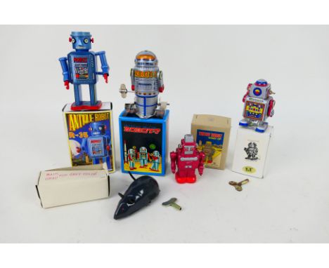 Masudaya, Metal King, Other - 5 x boxed predominantly robots tin plate models - Lot includes a Masudaya Antique Robot R-35. A