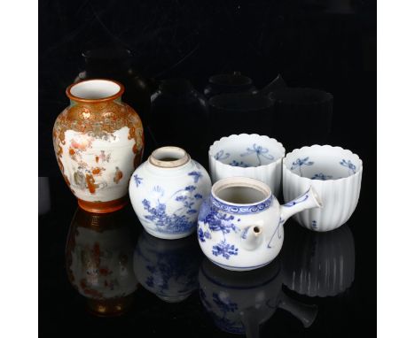 5 pieces of Oriental porcelain, including a gilded Satsuma vase, height 15cm (5)Satsuma vase is perfect, very light gilding r