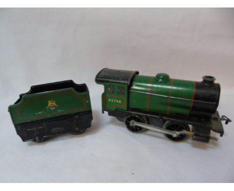 vintage Hornby clockwork train engine and tender