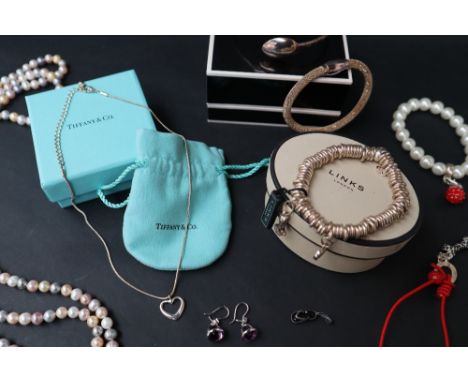 A Tiffany necklace together with a Links of London bracelet, Honora pearl necklace and bracelet, sugar nips silver bangle, Pa