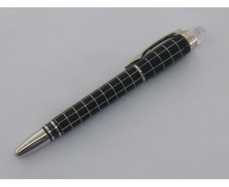 MONTBLANC, Starwalker, a rubber and platinum plated roller ball pen, no.EF1774055, without paperwork or packaging CONDITION R