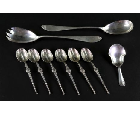 A pair of Edwardian pointed end Old English pattern silver salad servers, John Grinsell &amp; Sons, Birmingham 1909, 22cm lon