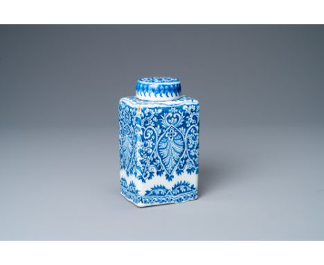 Full title: A Dutch Delft blue and white tea caddy with screw cap, late 17th C.Description: H.: 14,5 cmÊ Marked AK for Adrian