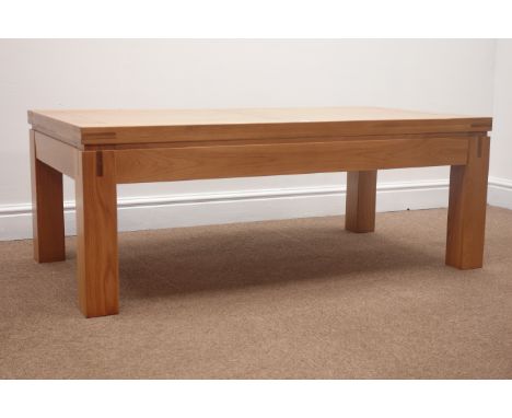 Rectangular light oak coffee table, 120cm x 65cm, H45cm Condition Report Click here for further images, condition, auction ti