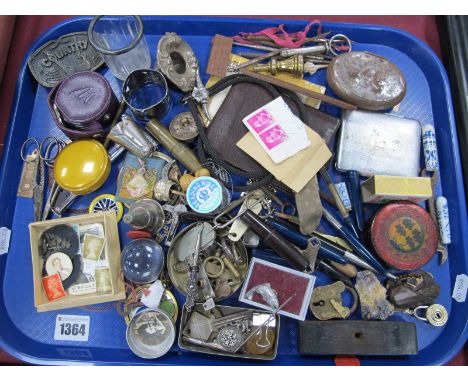 A Mixed Lot of Assorted Items, including vintage padlock, keys, pens, wallet, snuff box, scissors, napkin ring, cross on chai