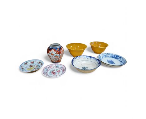 A quantity of various Chinese ceramics to include a Kangxi blue and white dish, an 18th century famille rose dish, another, y