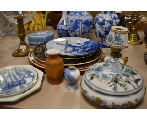 A variety of plates, vases and similar including Spode, Aynsley and Wedgewood.